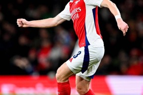 梅西赛后大闹更衣室