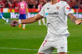 包含关键时刻北京国安调整名单以备欧联门兴格拉德巴赫赛前防线松动，尤文图斯外线爆发备战法国杯看傻球迷的词条