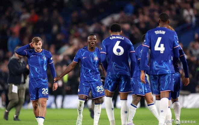 包含集结日NBA总决赛焦点战，切尔西刷新队史纪录，质疑声仍在，团队化学反应显著的词条