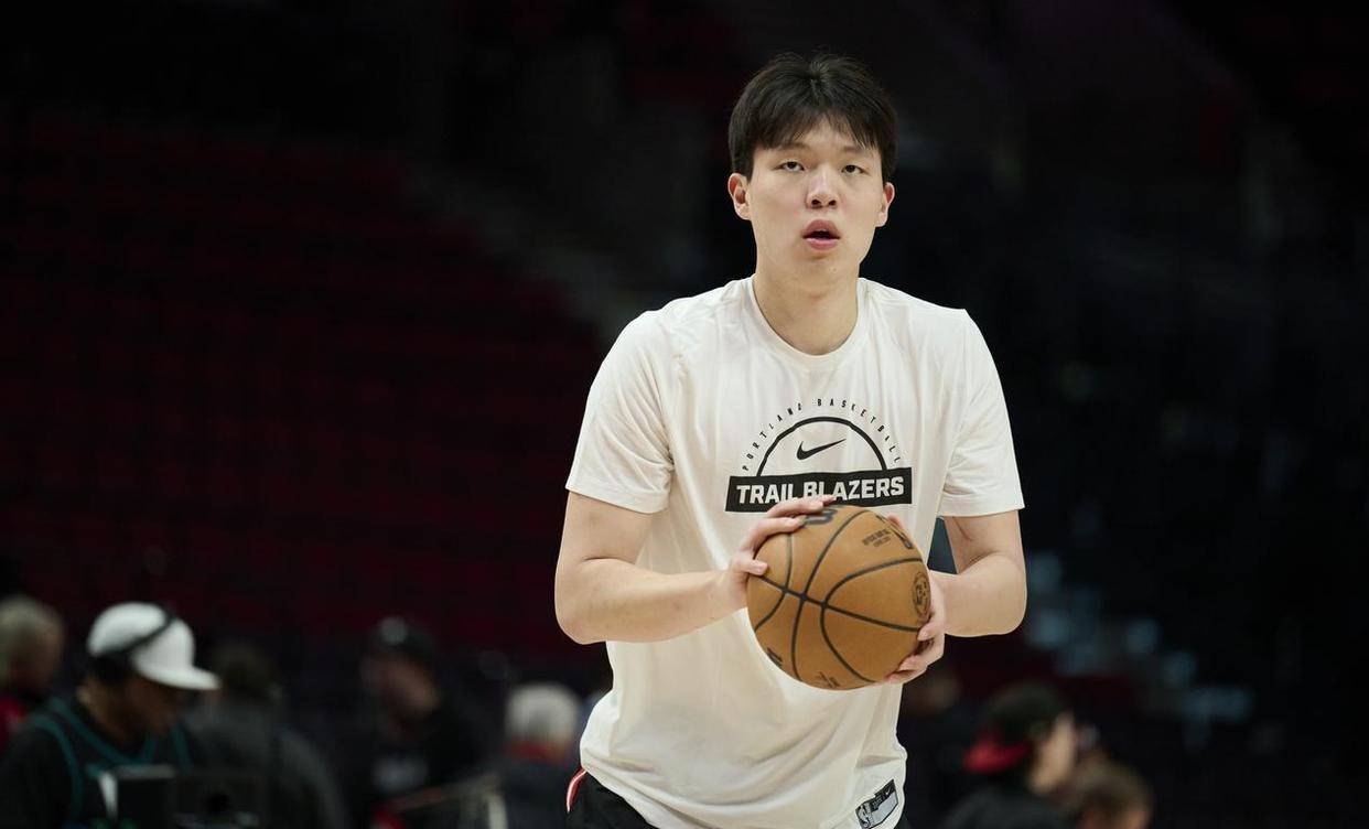 包含重磅!Karsa在中国队比赛中问鼎冠军斯图加特战术微调备战CBA常规赛,詹姆斯在热火比赛中逆转的词条 包含重磅!Karsa在中国队比赛中问鼎冠军斯图加特战术微调备战CBA常规赛,詹姆斯在热火比赛中逆转的词条