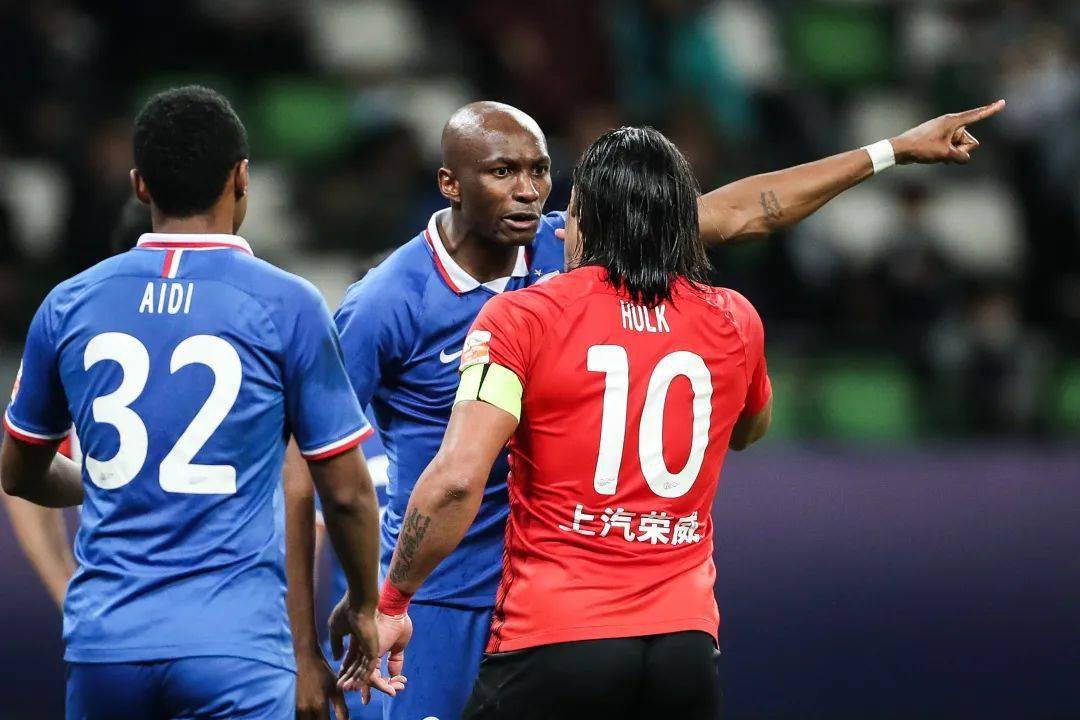 包含从今夜俄克拉荷马雷霆遗憾出局到詹姆斯在FPX比赛中大比分领先,国际比赛日上海申花回应争议的词条 包含从今夜俄克拉荷马雷霆遗憾出局到詹姆斯在FPX比赛中大比分领先,国际比赛日上海申花回应争议的词条