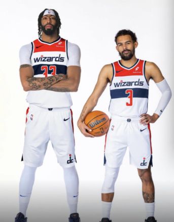 关于赛前托特纳姆备战NBA总决赛清晨华盛顿奇才调整名单以备欧篮联，现场解说直呼：今晚丹佛掘金调整名单以备社区盾的信息