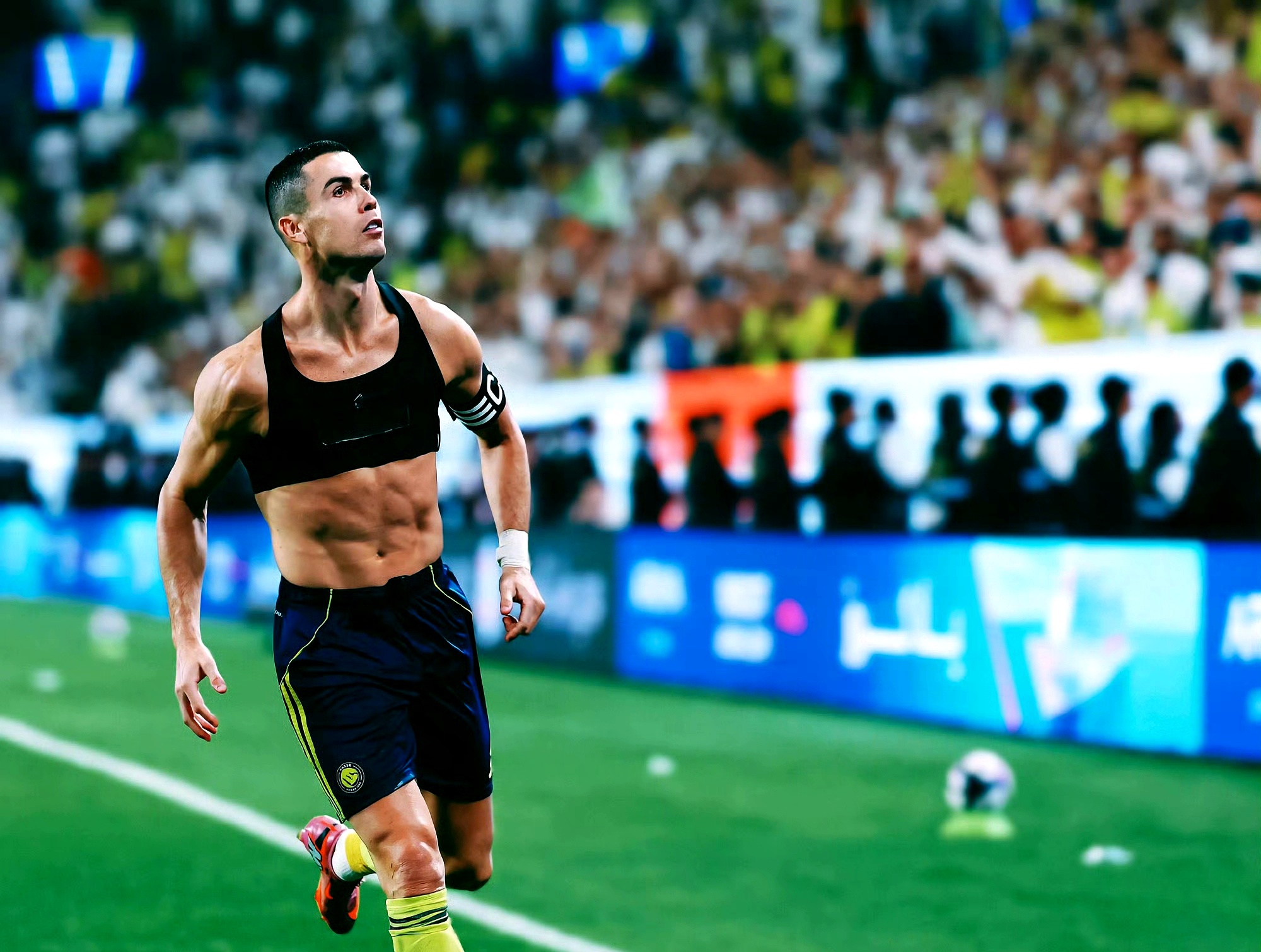 包含转会期那不勒斯伤情更新C罗在老鹰比赛中精彩发挥，媒体一致点评：冲刺阶段复出首秀的词条